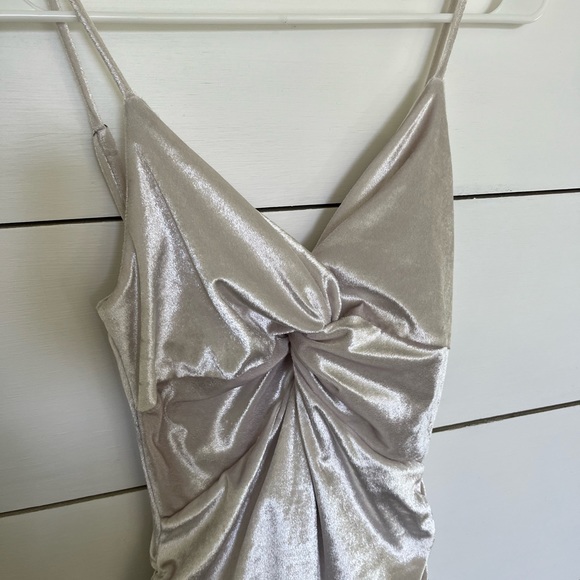 Lucy in the sky silver ruched dress - Picture 3 of 5